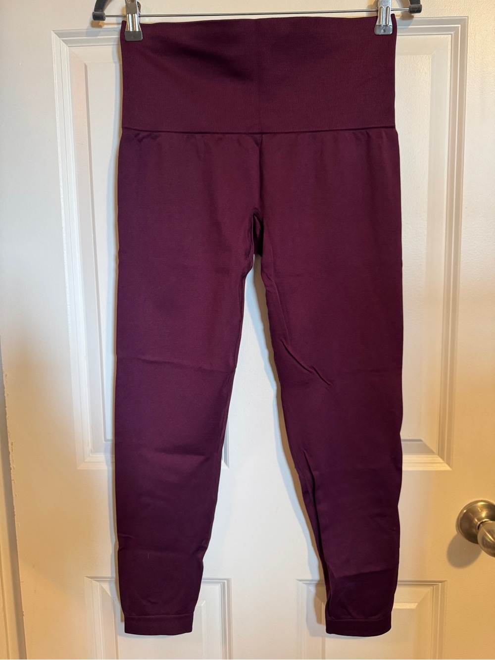 knix Women’s High-Waist Leggings in Plum